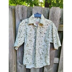 Woolrich Shirt Men's M Button Up All Over Print Fly Fishing Outdoor Sportsman